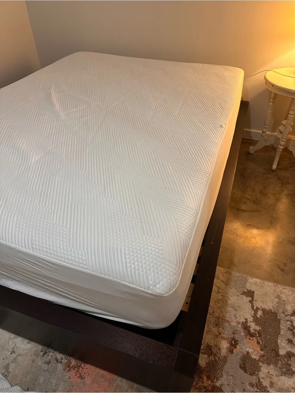 Sleepy's Deluxe Comfort Cool Quilted Mattress Protector - Queen